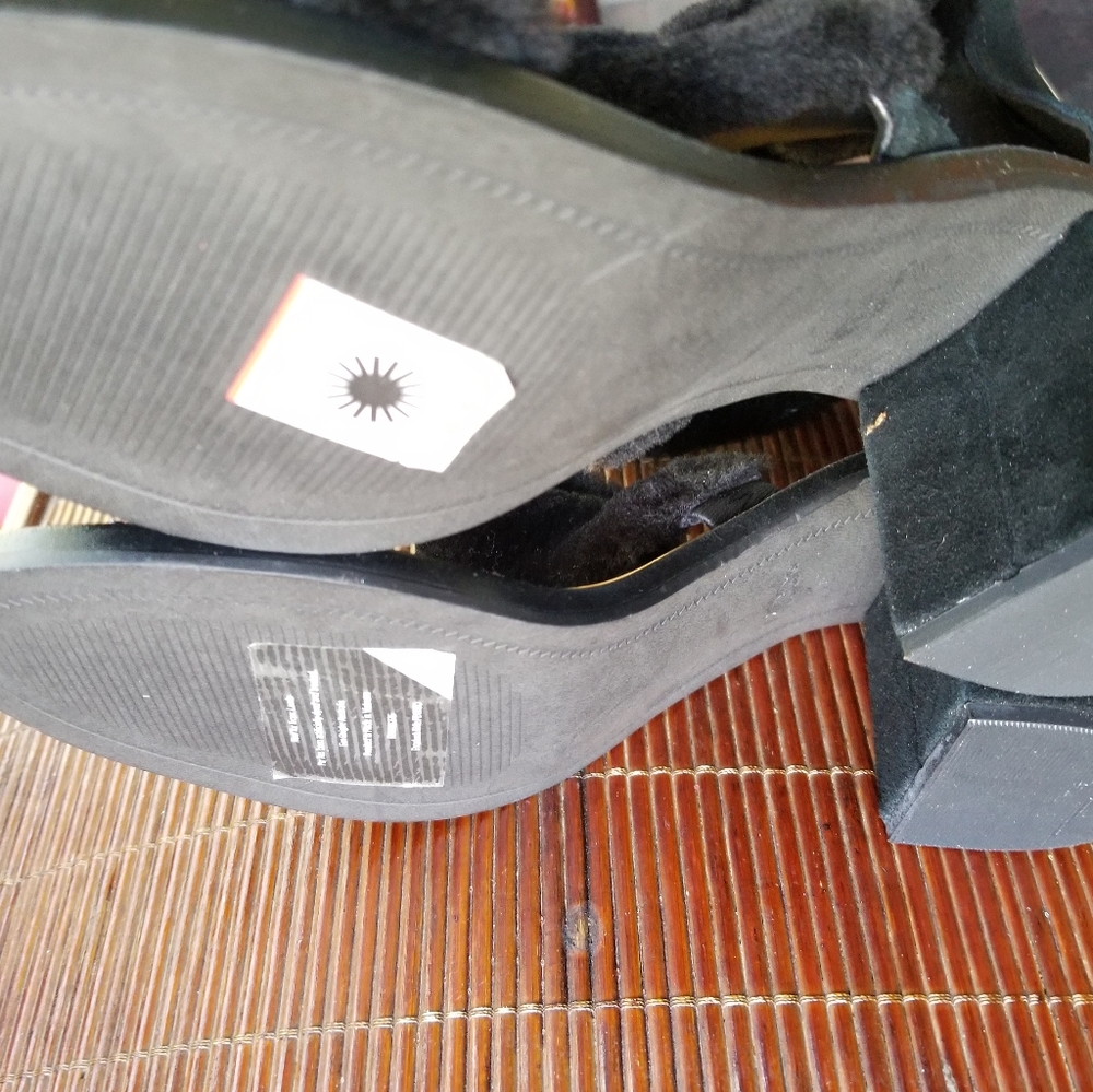 OPEN HEEL SHOES BY UGG - Picture 6 of 7